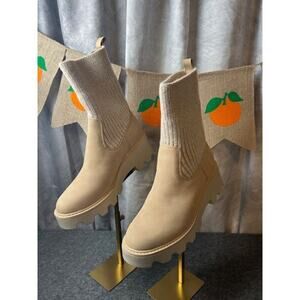 DV by Dolce Vita Vionie Sock Bootie Women’s 9M Light Tan Memory Foam NEW